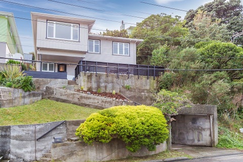 121 Tauhinu Road, Miramar, Wellington