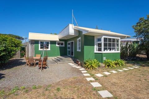 6 Rangiuru Road, Otaki Beach, Otaki
