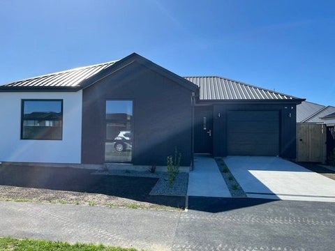 3 Finn Place, Titahi Bay, Porirua