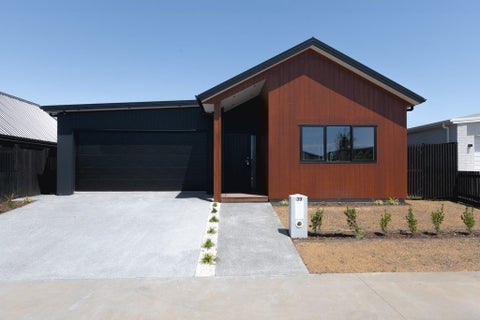 39 Earp Crescent, Chartwell, Hamilton