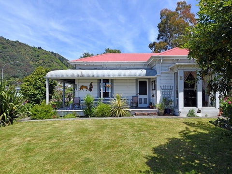 39 Wairau Road, Picton