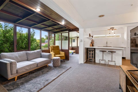 8A Boys Place, Pakuranga Heights, Auckland