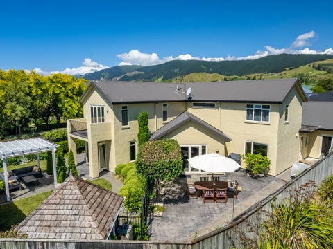 7 Walker Place, Richmond
