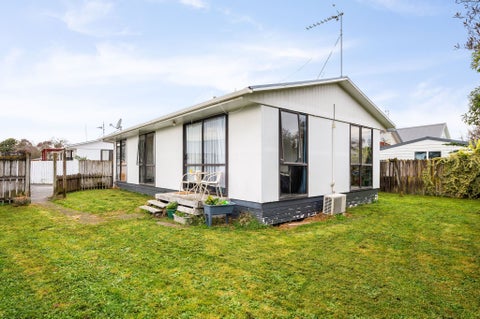 15A Garland Drive, St Andrews, Hamilton
