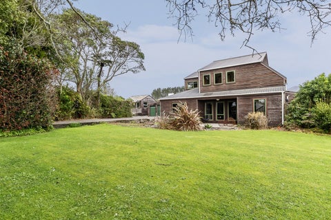612 Plymouth Road, Koru, New Plymouth