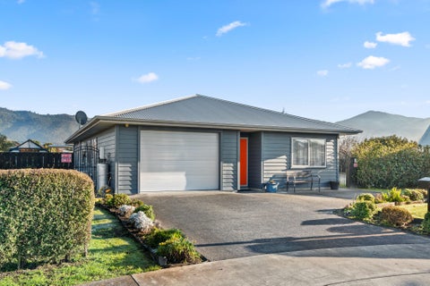 5 McKerrow Place, Featherston, Featherston