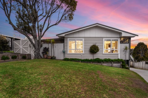 26 Caronia Crescent, Lynfield, Auckland