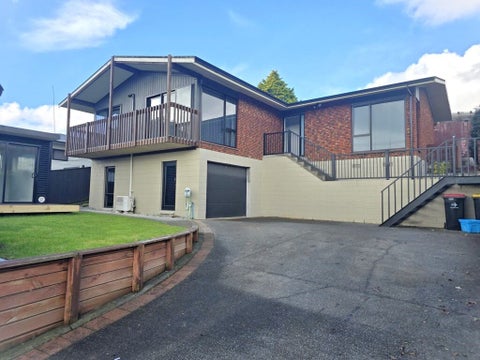68 Welcome Bay Road, Welcome Bay, Tauranga