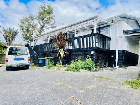 1/16 Sarajevo Place, Massey, Auckland