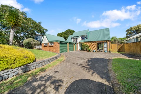 75 Carnoustie Drive, Wattle Downs, Auckland