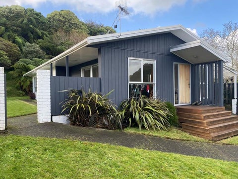 21 Heaphy Street, Westown, New Plymouth