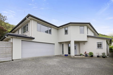 9 Yarnbrook Grove, Churton Park, Wellington