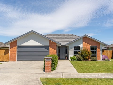 48 Armstrong Avenue, Carterton
