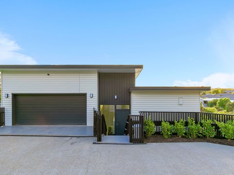 68 Kakariki Grove, Waikanae