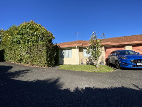 2/43 Fruitvale Road, New Lynn, Auckland