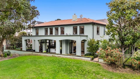 16 Allen Johnston Place, Saint Johns, Auckland
