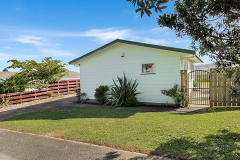 13 Kaitangata Crescent, Kelson, Lower Hutt