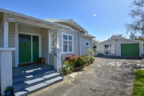 2 Davy Street, Carterton