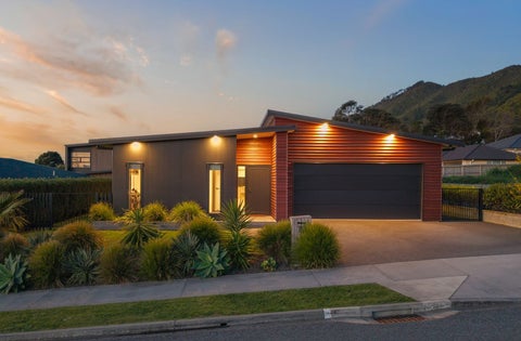 10 Karearea Avenue, Waikanae, Waikanae