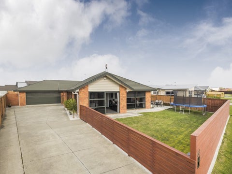 60 Branigan Parade, Kelvin Grove, Palmerston North