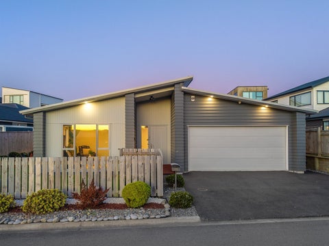 20 Rotorua Grove, Aotea, Porirua
