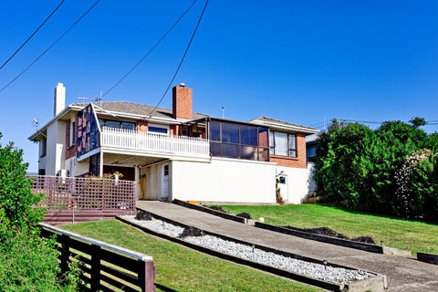 246 Foyle Street, Bluff