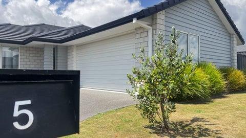 5 Waghorn Street, Pyes Pa, Tauranga