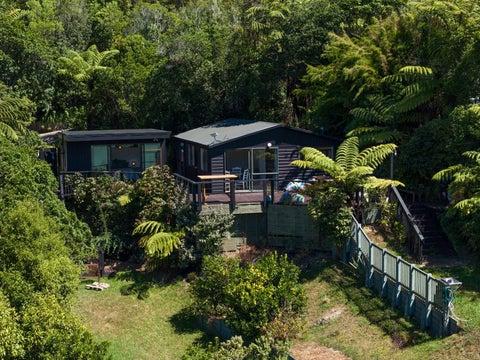 687 Queen Charlotte Drive, Havelock