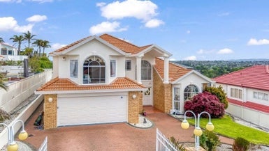 35 McCahill Views, Botany Downs, Auckland
