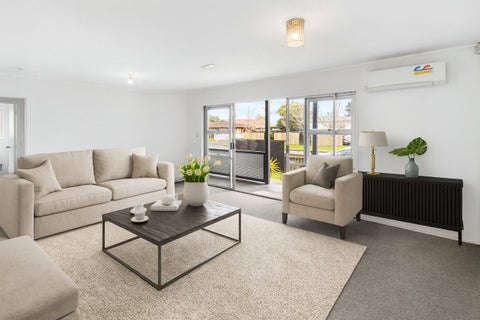 8 Walter Strevens Drive, Conifer Grove, Takanini