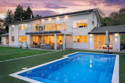 15 Nola Road, Oratia, Auckland