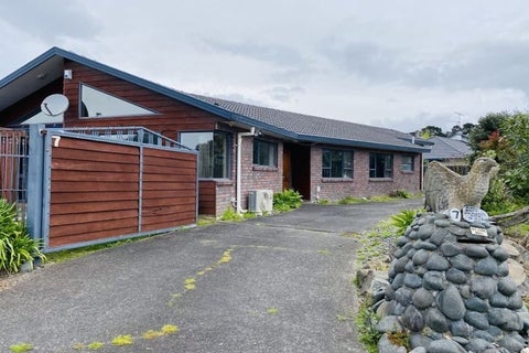 7 Wineberry Place, Albany, Auckland