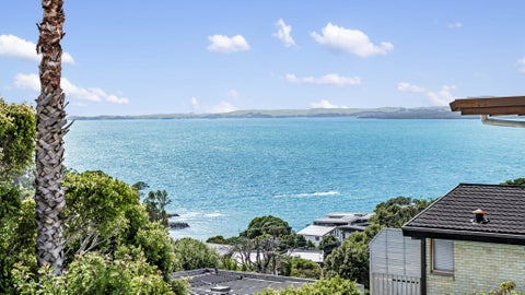 5 Midway Avenue, Castor Bay, Auckland