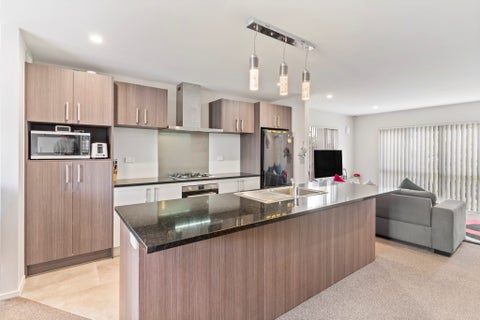 42 Hollowout Street, Takanini, Auckland