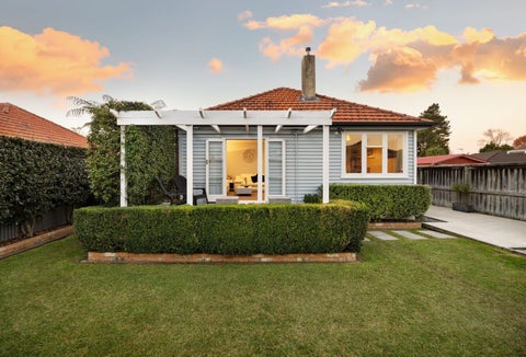 44 Casey Avenue, Fairfield, Hamilton