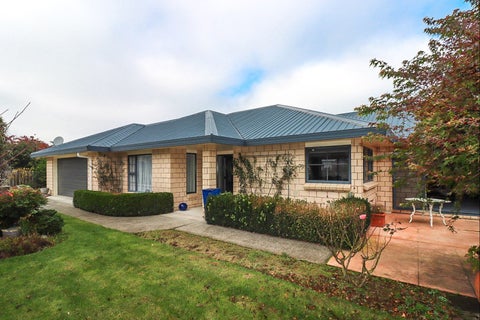 64 Gregg Street, Dannevirke