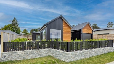 25 Anehana Place, Stanmore Bay,  Rodney
