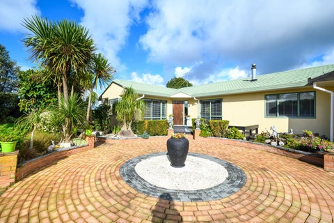 49 Shelly Beach Road, Helensville