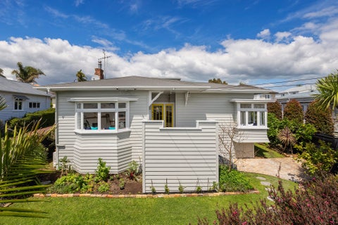 9 Seaview Terrace, Mount Albert, Auckland