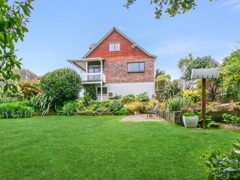 45 Karina Road, Merrilands, New Plymouth