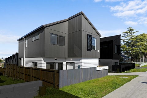 2/255 Pakuranga Road, Pakuranga, Auckland