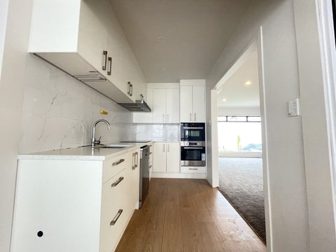 11 James Tyler Crescent, Lynfield, Auckland