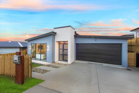 10A Crows Road, Swanson, Auckland