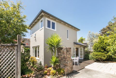 1/23 Seaview Avenue, Northcote, Auckland