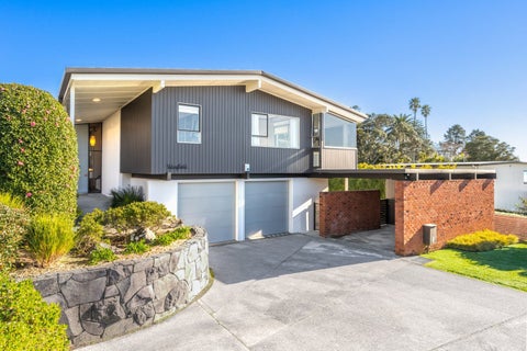 12 Burford Place, Mellons Bay, Auckland