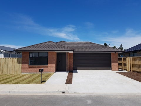 5 Quinn Crescent, Woodend, Woodend