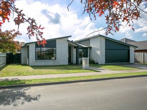 34 Tulip Drive, Cambridge, Cambridge