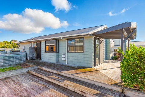 30 Eruini Street, Waikanae Beach, Waikanae