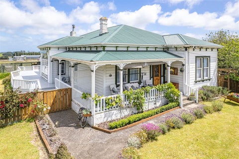135 Weraroa Road, Waverley, Waverley