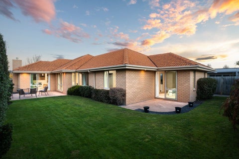 8 Bayliss Close, Northwood, Christchurch